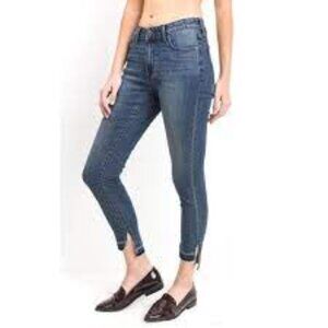 JBD Skinny Jeans Released Step Hem Mid Rise Womens Size 26 Medium Wash Stretch